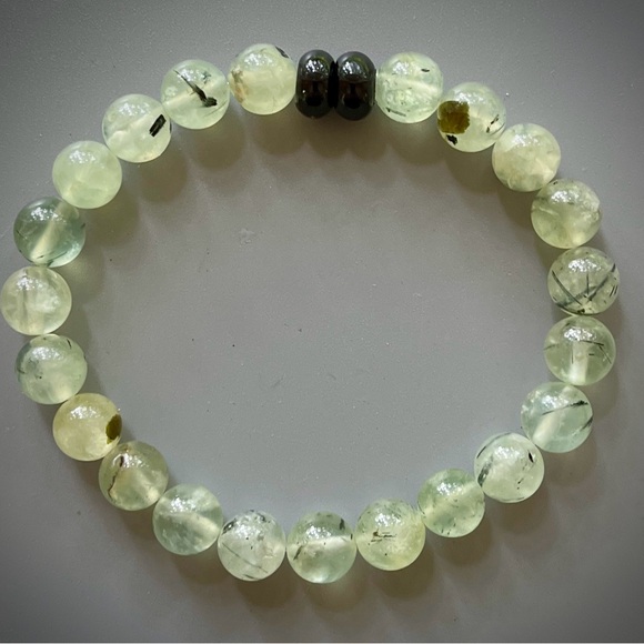 Green Prehnite Handcrafted Bead Bracelet - Picture 3 of 5